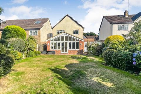 4 bedroom detached house for sale, Broome Road, Billericay