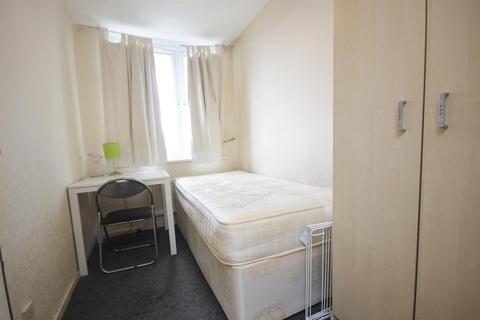 4 bedroom maisonette for sale, London