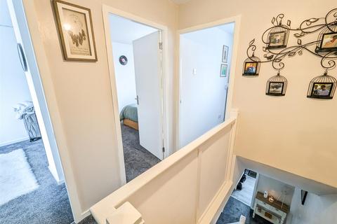 3 bedroom mews for sale, The Avenue, Leigh