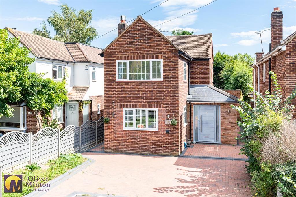 Ware Road, Hoddesdon 3 bed detached house for sale £630,000