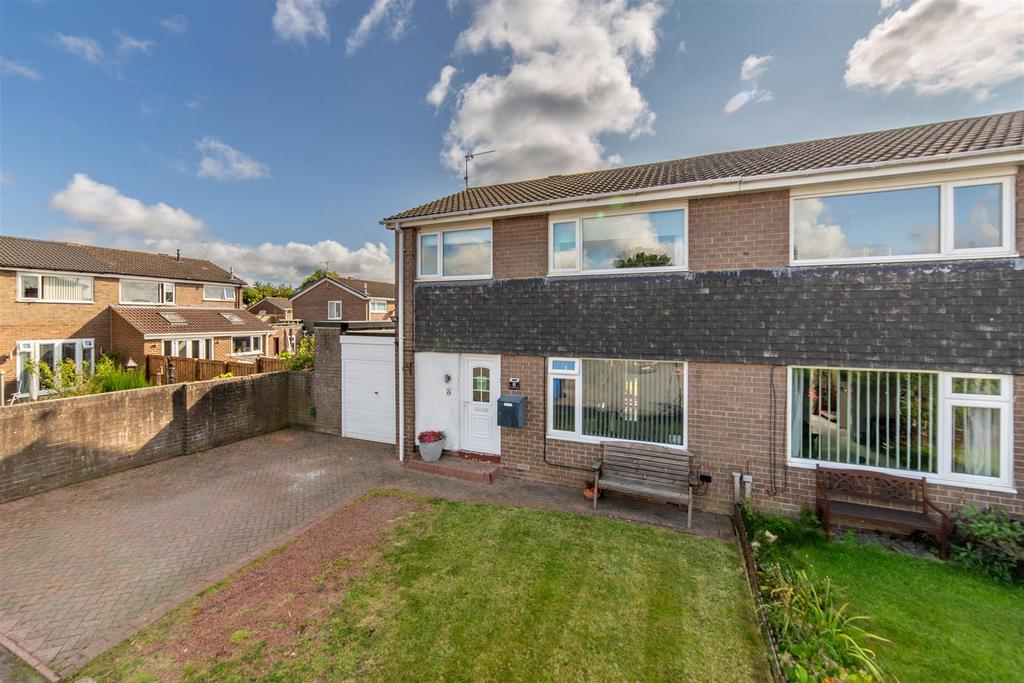 Thorneyford Place, Ponteland, Newcastle Upon Tyne 3 bed semidetached