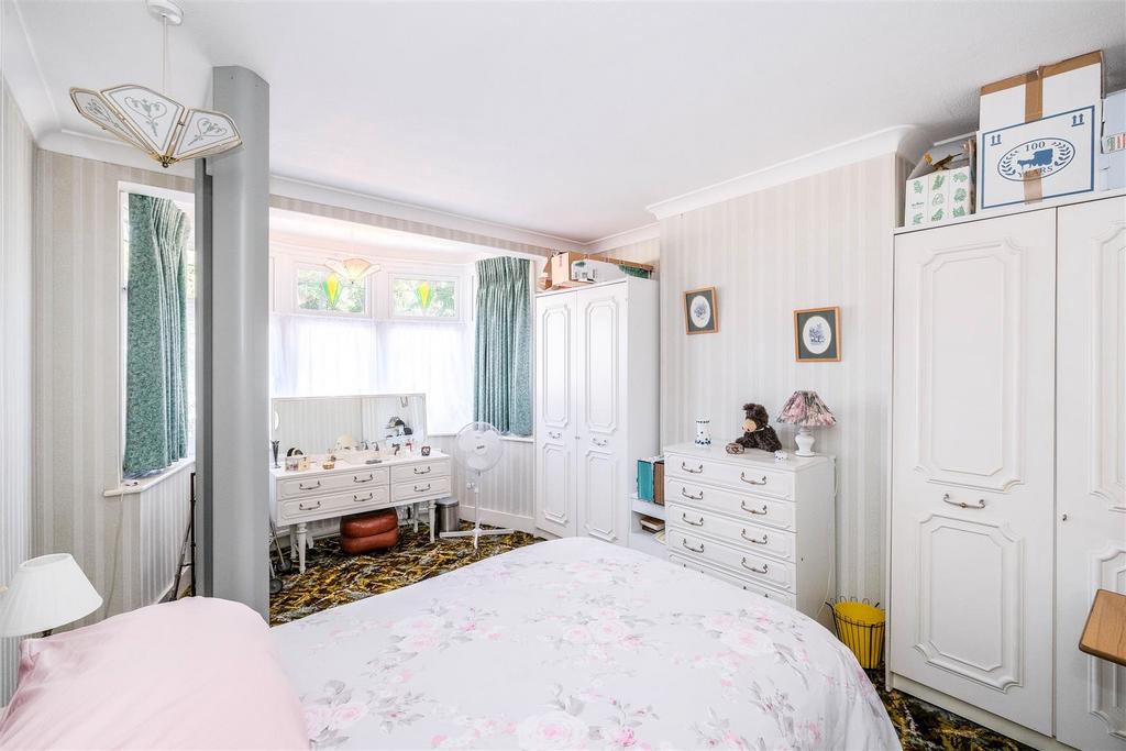 64 Onslow Gardens-14.jpg