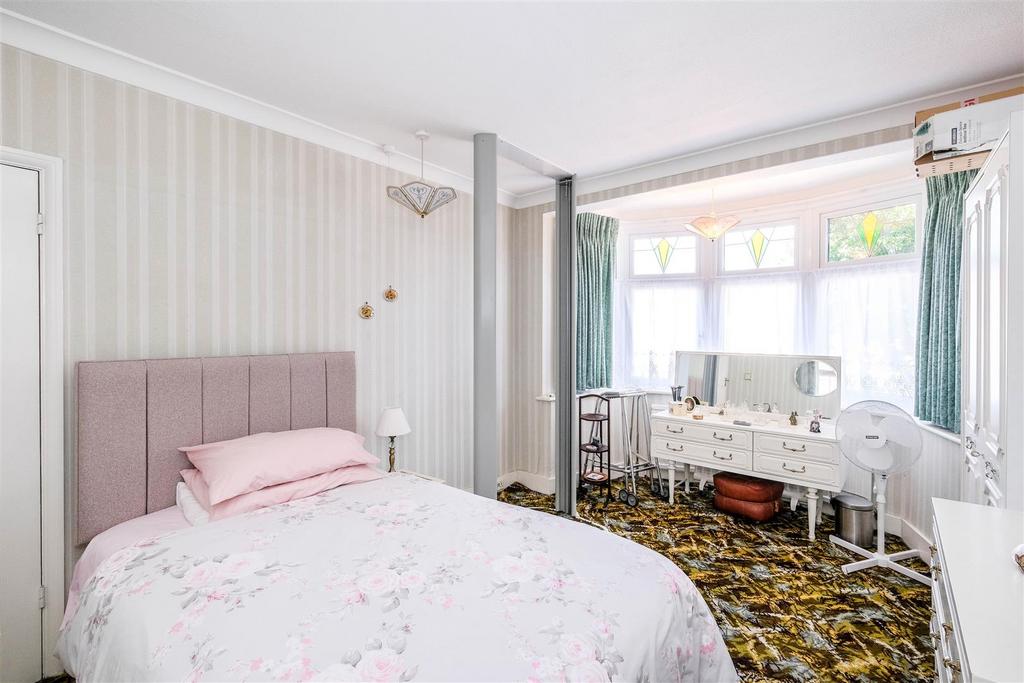 64 Onslow Gardens-13.jpg