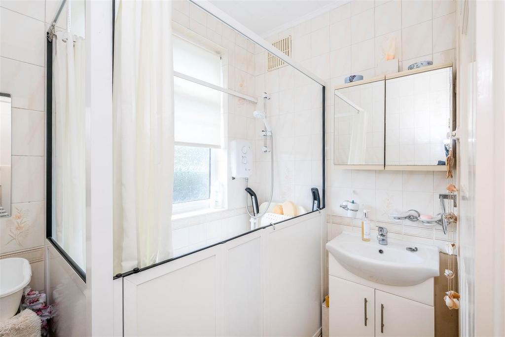 64 Onslow Gardens-17.jpg