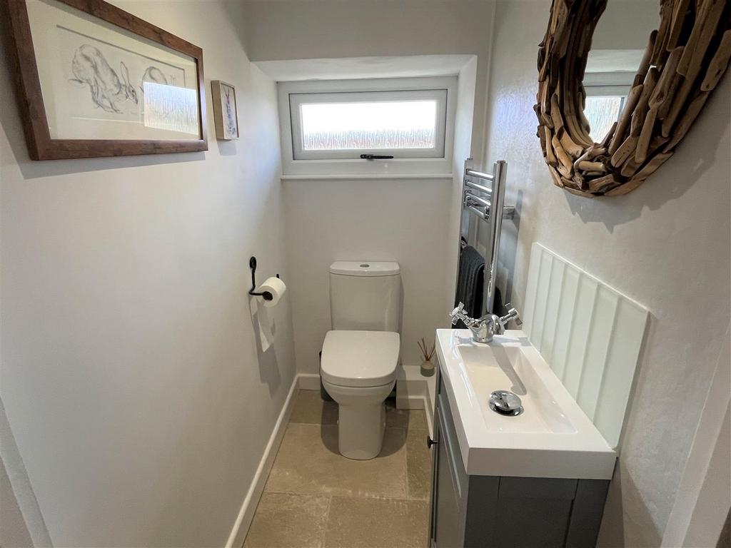 Cloakroom.JPG