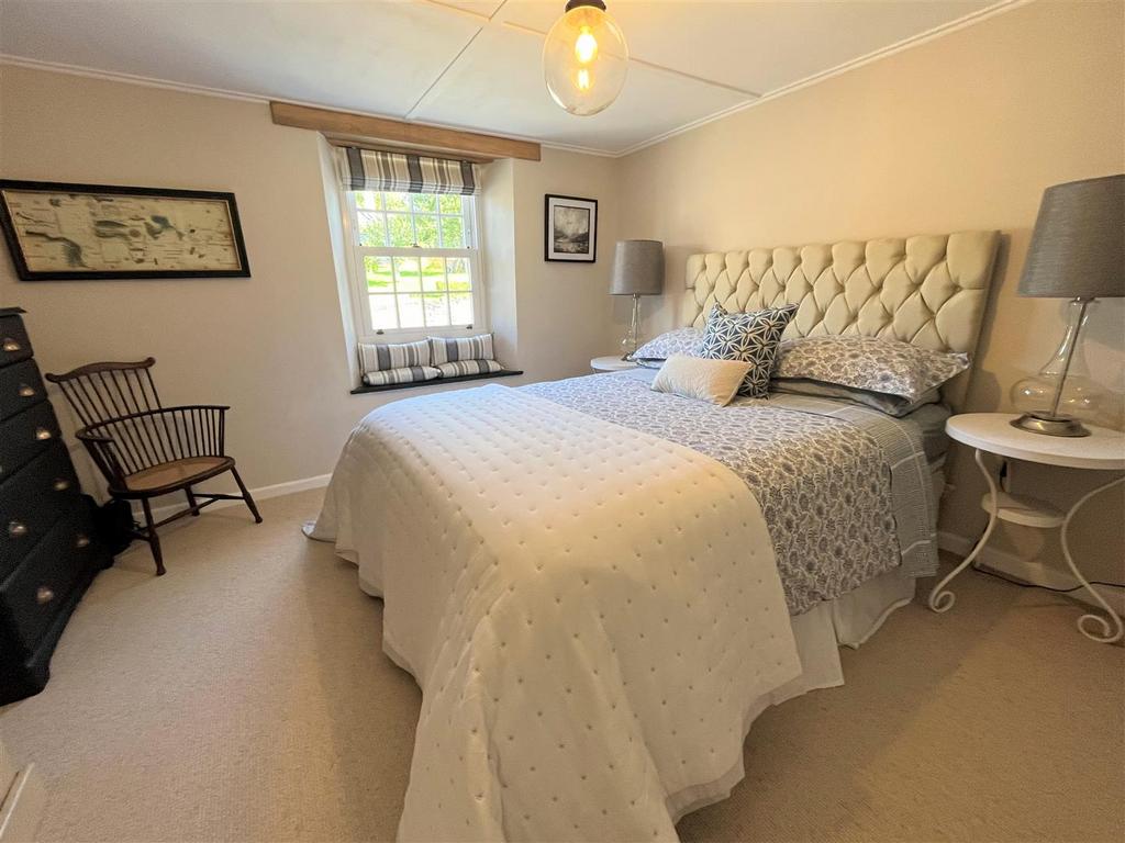 Bedroom 2.JPG