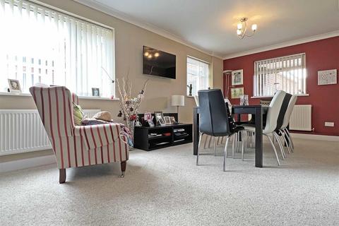 20 Maylands Drive, Braintree, CM77 7PY