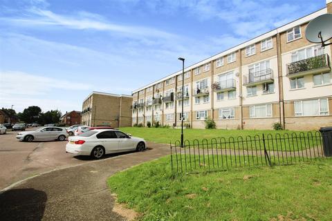 2 bedroom house for sale - Wetherby Road, Enfield
