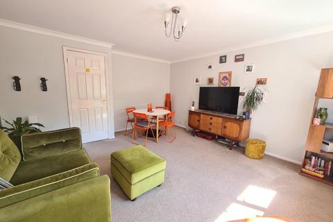 48 Vellum Drive, Carshalton, SM5 2TN