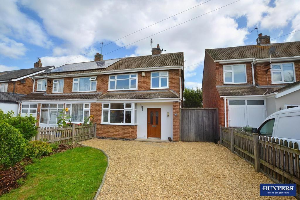 Saville Road, Blaby, Leicester, LE8 4HQ 3 bed semidetached house for