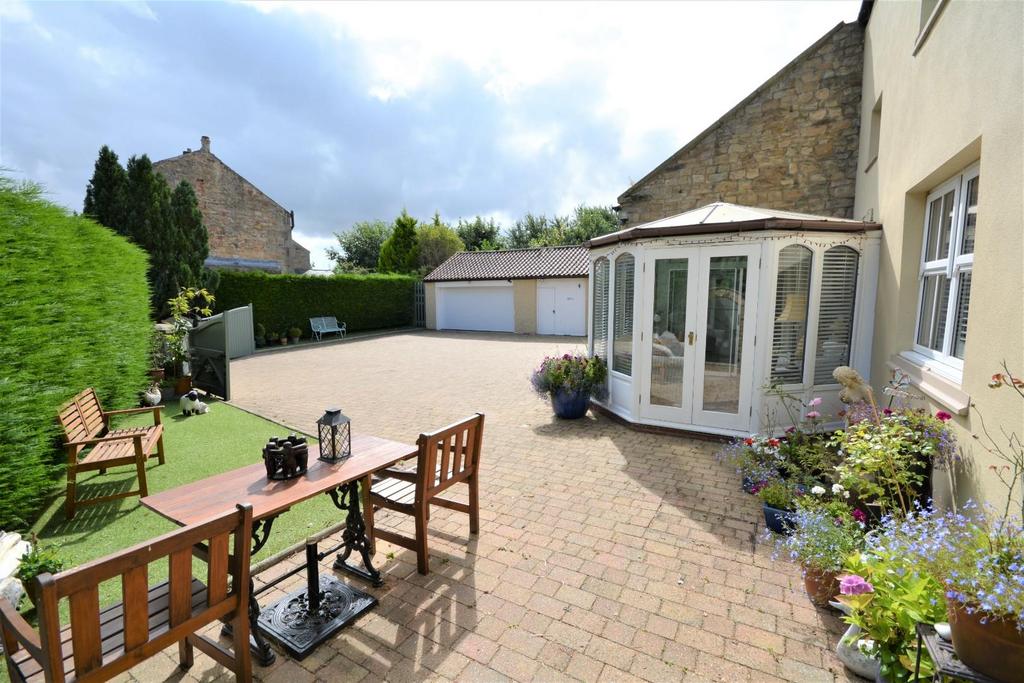 Winston Road, Staindrop, Darlington 6 bed detached house for sale £