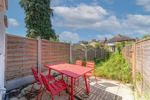 37 Hamilton Road, London, E17 6EH