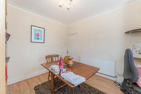 37 Hamilton Road, London, E17 6EH