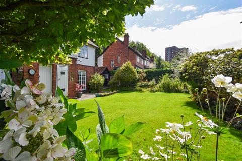29 Bath Avenue, Wolverhampton, WV1 4EG