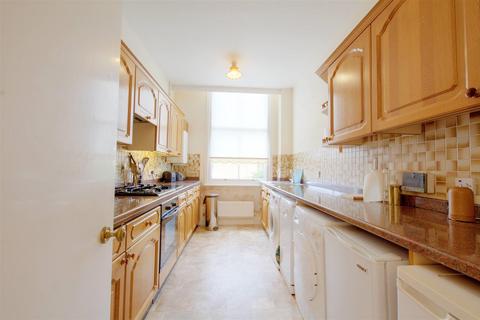 10 The Cedars, Nottingham, NG5 3FP