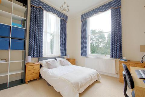 10 The Cedars, Nottingham, NG5 3FP