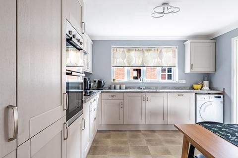 4 bedroom detached house for sale - Voyager Drive, Swindon SN25