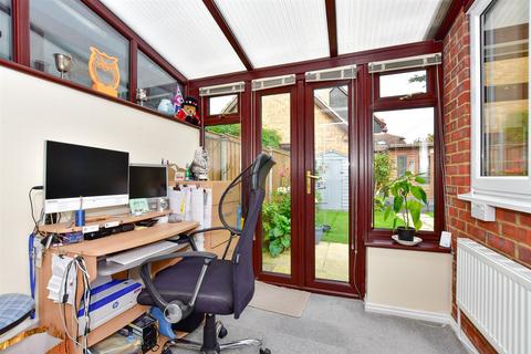 365 Dover Road, Walmer, Deal, CT14 7NZ