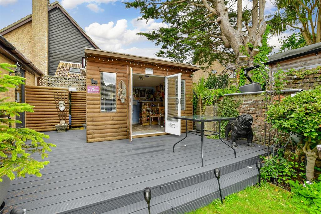External Lifestyle Photograph