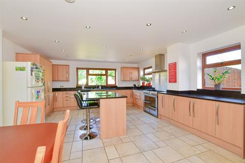 6 bedroom detached house for sale, Hollywood Lane, Frindsbury, Rochester, Kent