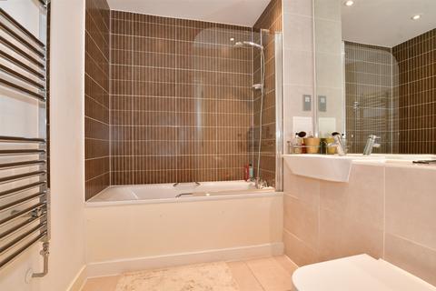 50 Titley Close, London, E4 8PL