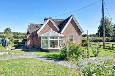 4 bedroom detached house for sale, Hastings Road, Rolvenden