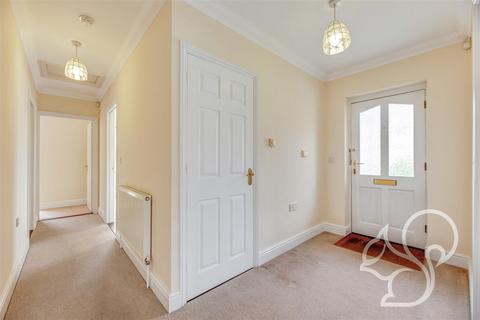 2 Five Gables Chase, West Mersea, Colchester, CO5 8GS