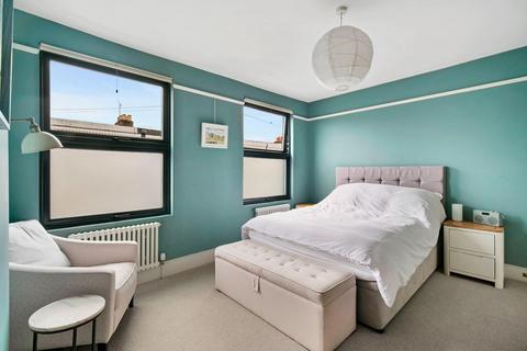 3 Watlington Grove, London, SE26 5RR