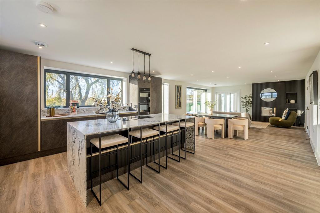 Kitchen/Family Room