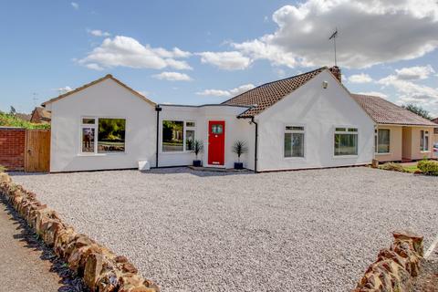 4 bedroom bungalow for sale, Poplar Close, Leighton Buzzard, LU7 3BS