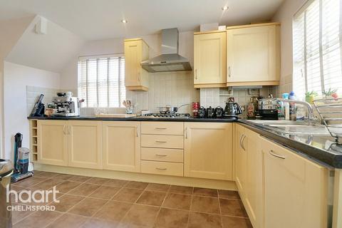 26 Sutton Mead, Chelmsford, CM2 6QB