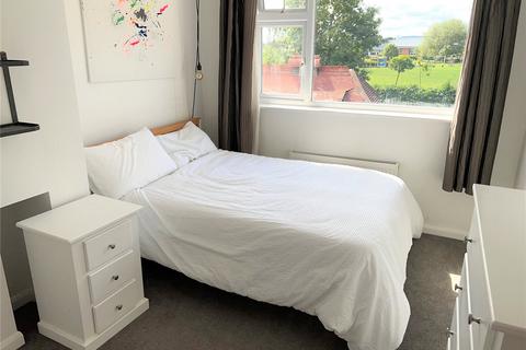 2 Oxleas Close, Welling, DA16 2SU