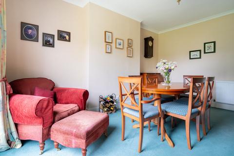 36 Ashley Drive, Edinburgh, EH11 1RP