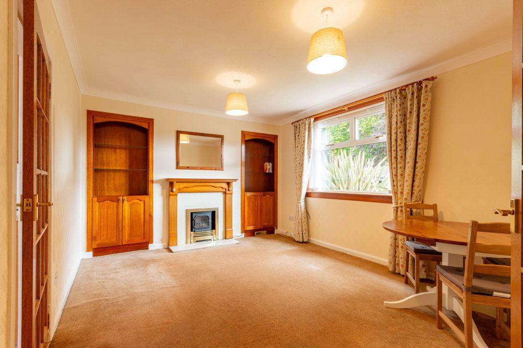 1065L Boswall Drive, Edinburgh, EH5... 2 bed villa £998 pcm (£230 pw)