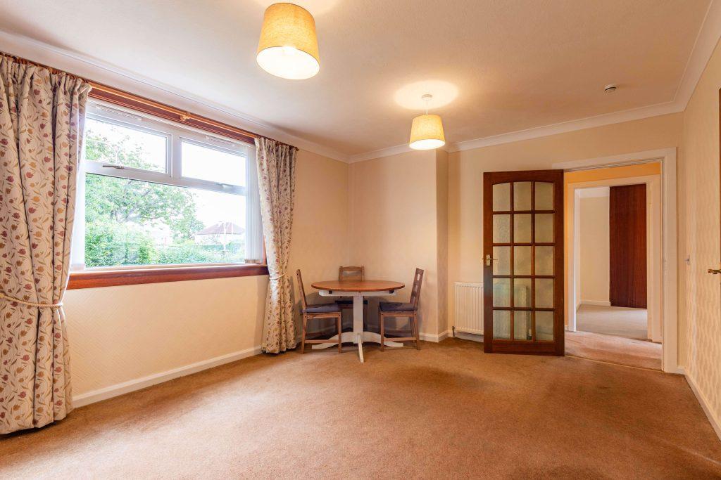 1065L Boswall Drive, Edinburgh, EH5 2DX 2 bed villa £998 pcm (£230 pw)