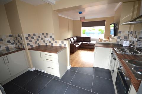 6 bedroom flat share to rent, 0477L Rankin Drive, Edinburgh, EH9 3AT