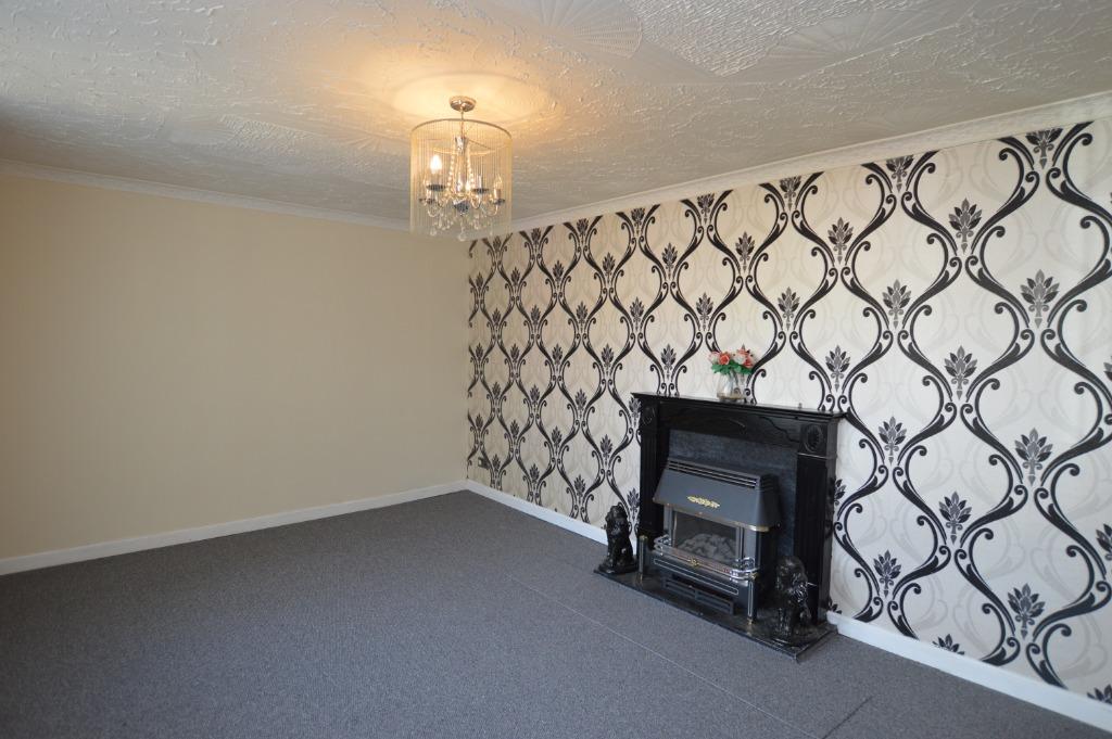 Kirktoun Park, Ballingry, KY5 3 bed semidetached house £950 pcm (£