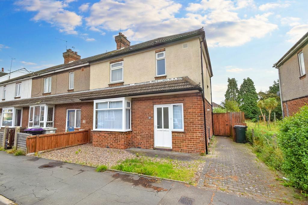 Queens Road, Skegness, PE25 3 bed end of terrace house £150,000