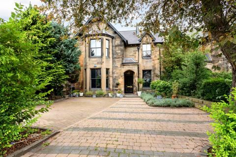 190 Ferry Road, Edinburgh, EH6 4NW