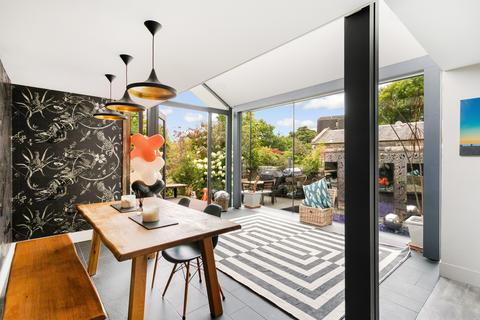 190 Ferry Road, Edinburgh, EH6 4NW