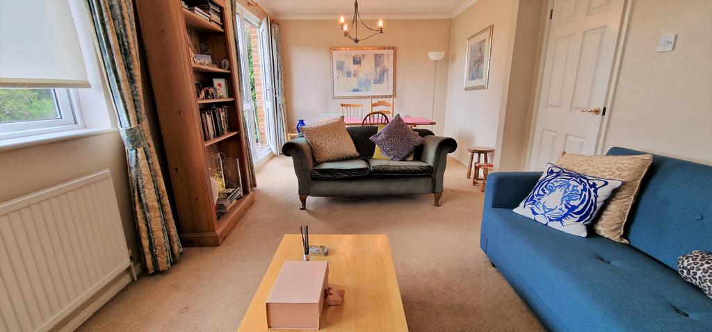 Lounge dining area