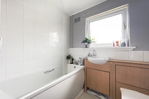 35 Barrs Road, Cardross, Dumbarton, G82 5PR