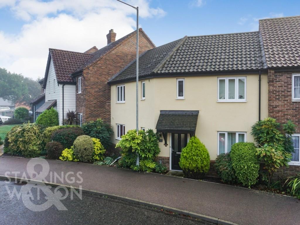 The Ridings, Poringland, Norwich 3 bed terraced house for sale £300,000