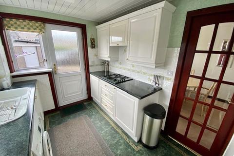 35 Crummock Gardens, Beith, KA15 2HD