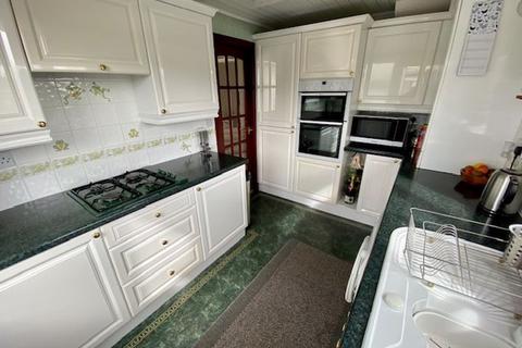 35 Crummock Gardens, Beith, KA15 2HD