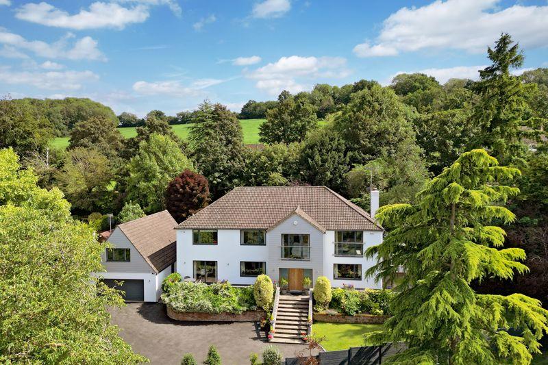 Grange Drive, Wooburn Green HP10 6 bed detached house for sale £1,750,000