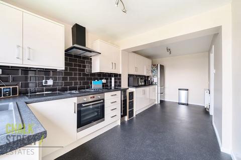 46 Tangmere Crescent, Hornchurch, RM12 5PX
