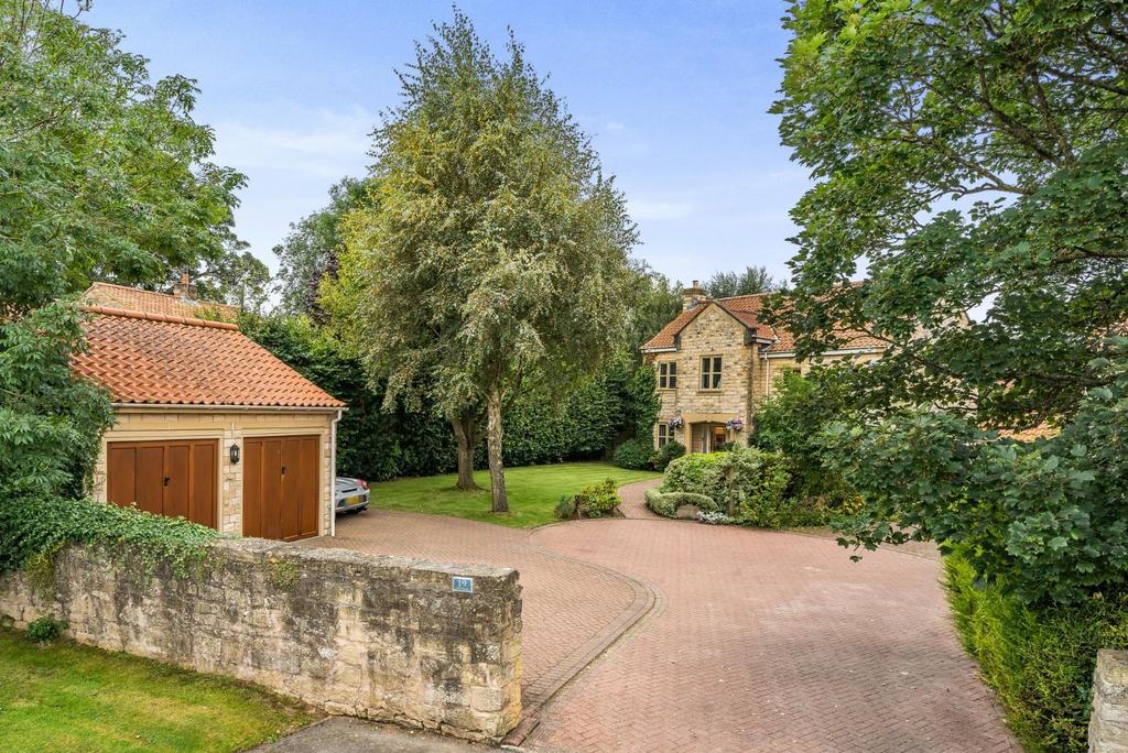 " The Follies" 19 Folly Lane, Bramham, Wetherby 5 bed detached house