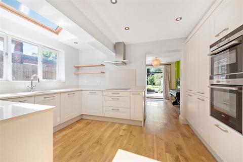 9 Course Road, Ascot, SL5 7HQ