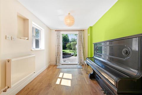 9 Course Road, Ascot, SL5 7HQ